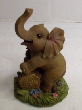 Vintage 1997 Westland Baby Elephant Standing On Leg # 4055 Resin Cute